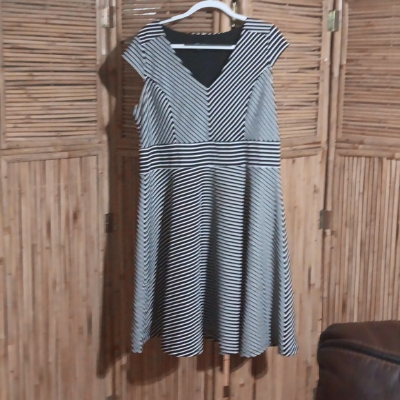 City Chic Dresses Sale Very Beautiful Dress Black And White Lines Poshmark